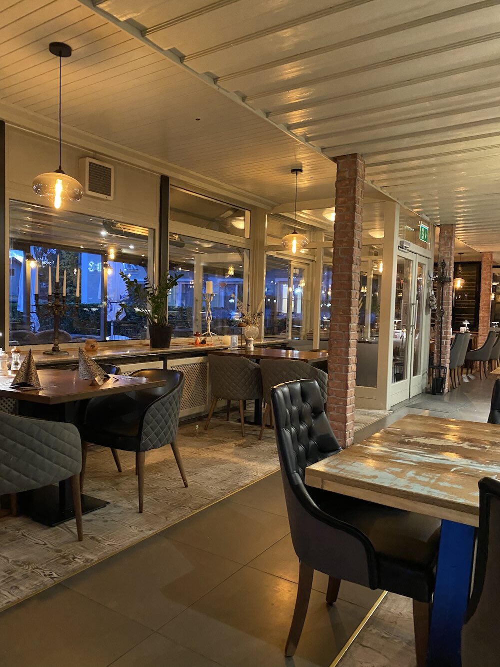 innen im Maximilian - schön groß